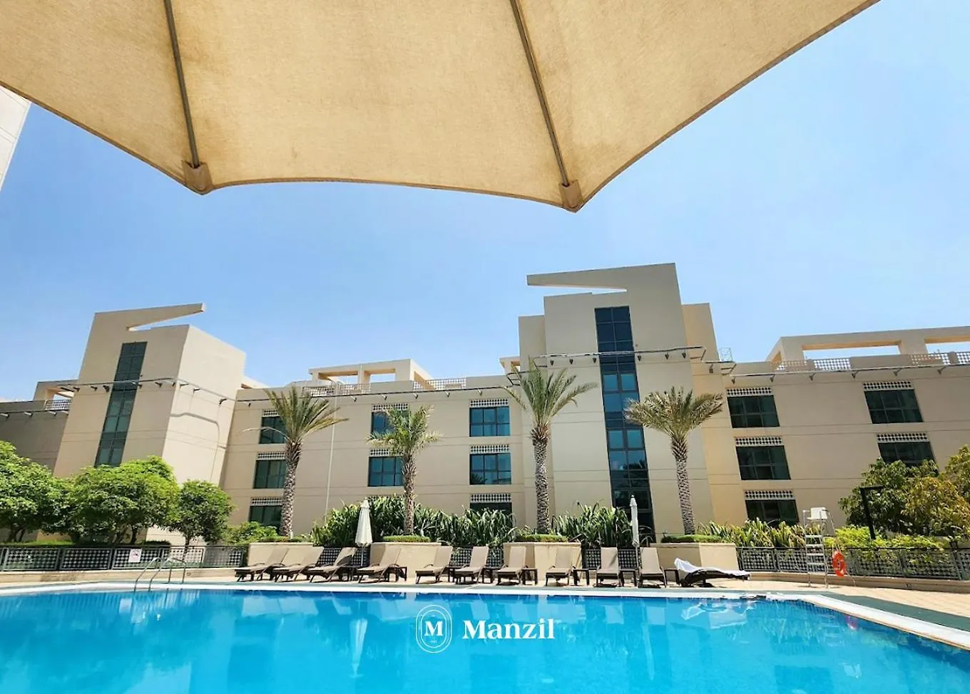 Apartment Canal View Studio Near Marina & Palm Jumeirah Dubai